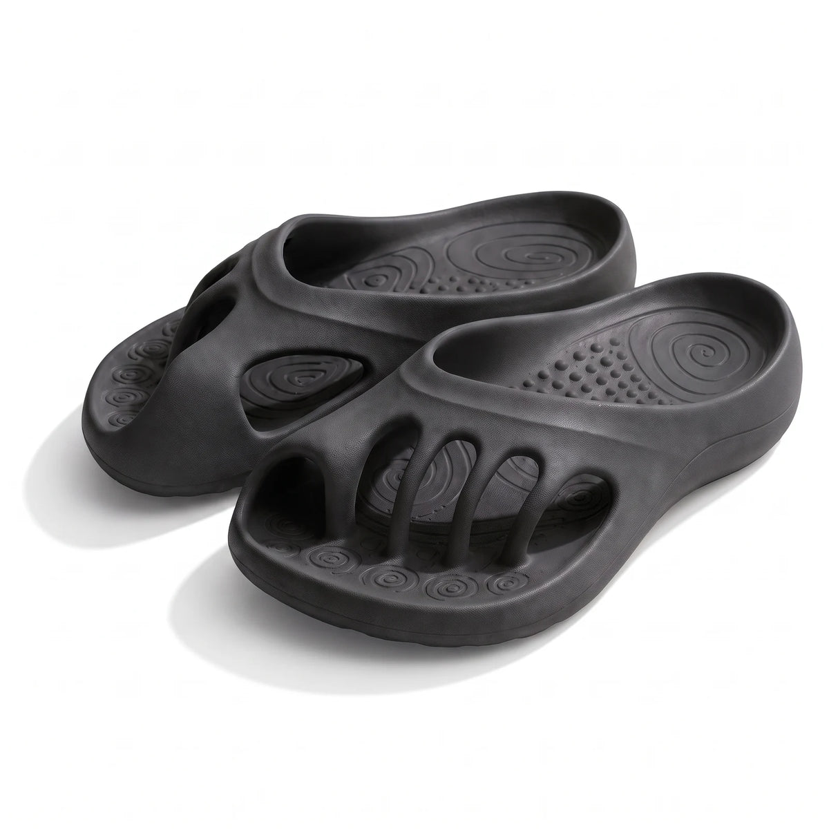 RoomToes slides in Black